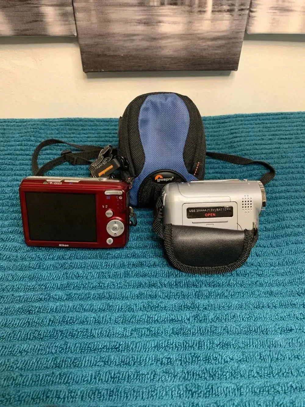 Nikon COOLPIX S3100 14.0MP & 3.1 Megapixels Digital Video Cameras